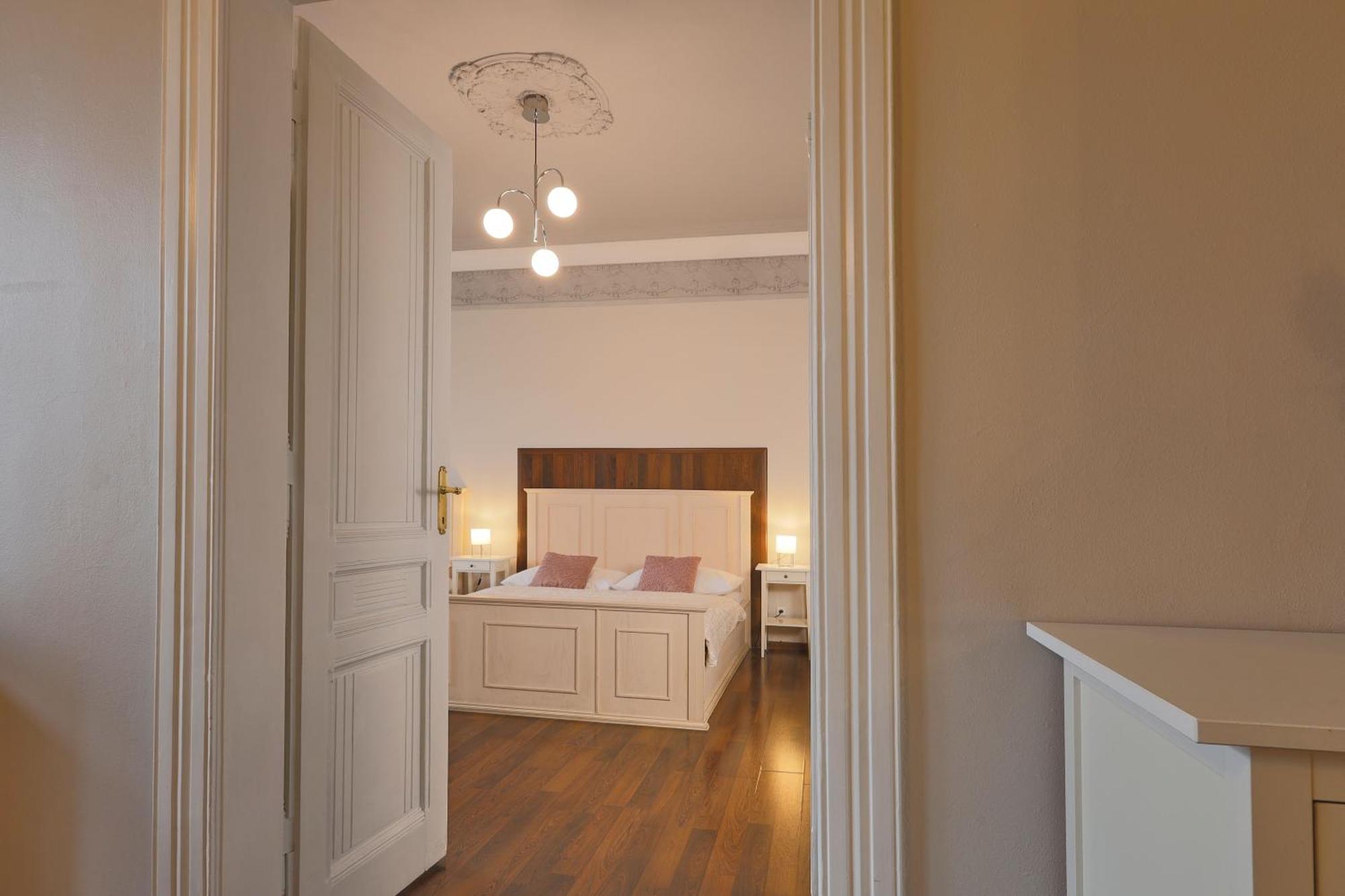 براغ Janackovo - Riverside Residence المظهر الخارجي الصورة